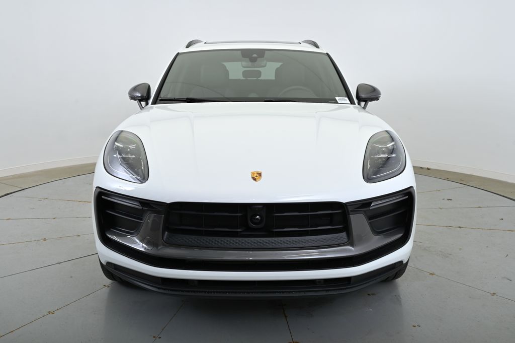 Thumbnail: 2025 Porsche Macan - 10
