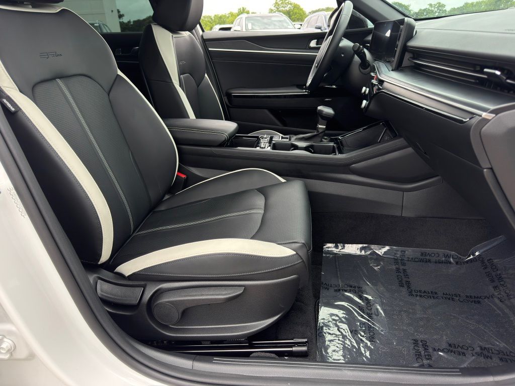 2025 Kia K5 GT-Line White at Bayway Cadillac Southwest