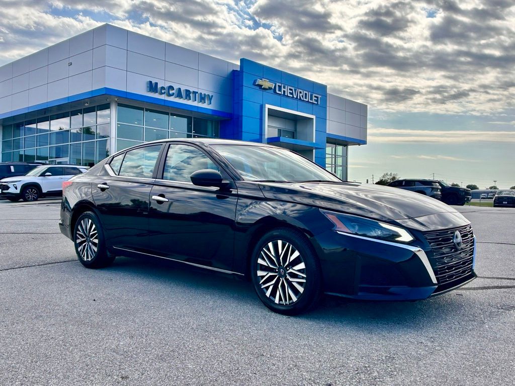 2024 Nissan Altima 2.5 SV FWD