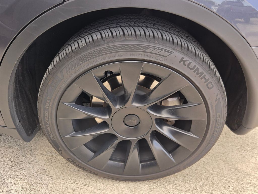 2023 Tesla Model Y - $27,987