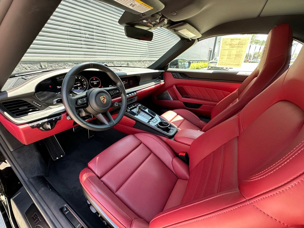 Thumbnail: 2024 Porsche 911 - 4