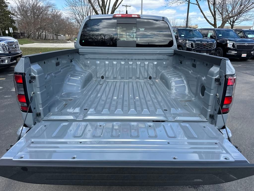 2025 Nissan Frontier PRO-4X photo