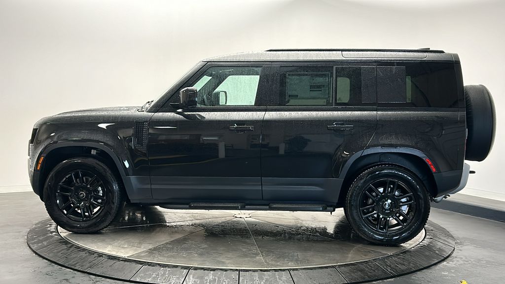 Thumbnail: 2025 Land Rover Defender - 2