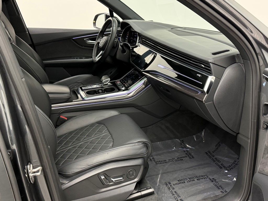 Thumbnail: 2021 Audi SQ7 - 19