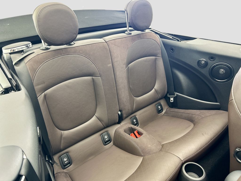 Thumbnail: 2016 MINI Cooper - 18