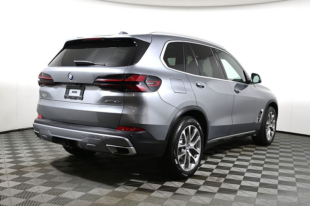 Thumbnail: 2024 BMW X5 - 7