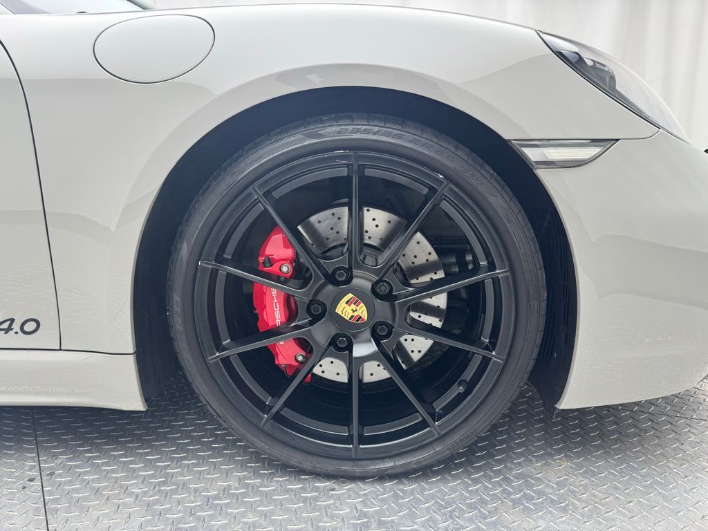 Thumbnail: 2023 Porsche 718 Cayman - 16