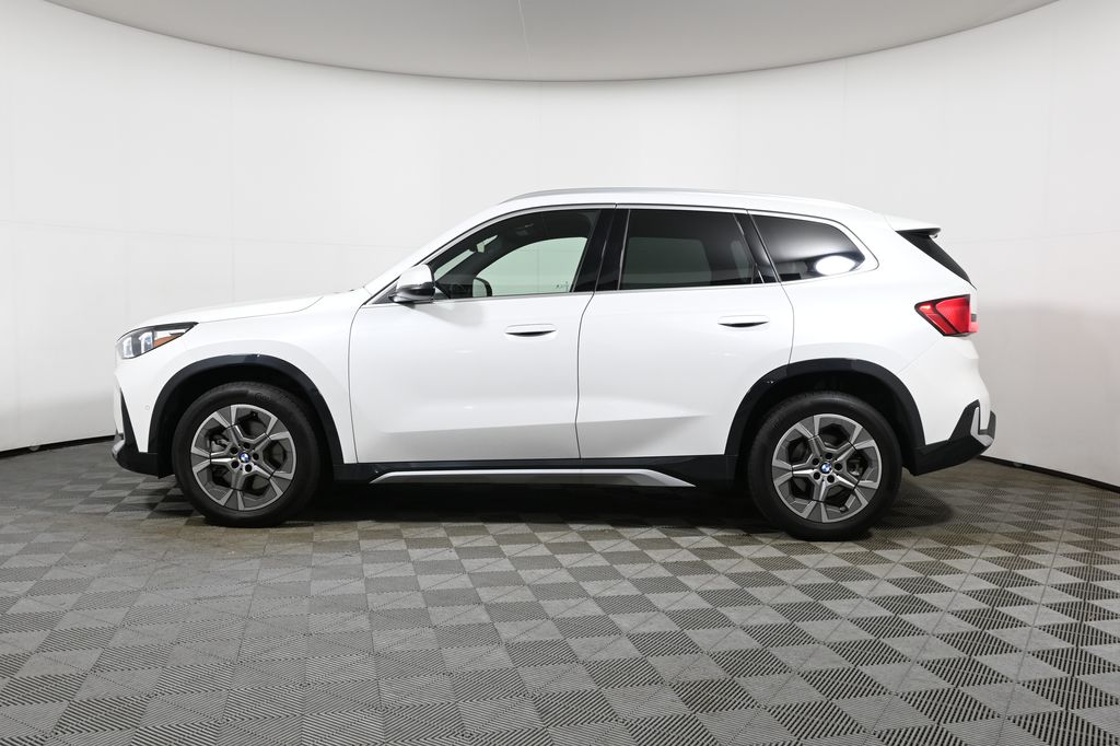 Thumbnail: 2025 BMW X1 - 2