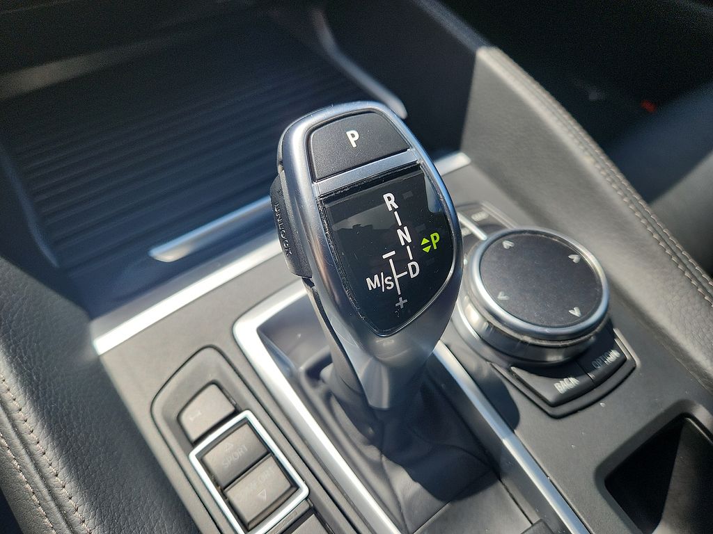 Thumbnail: 2019 BMW X6 - 15