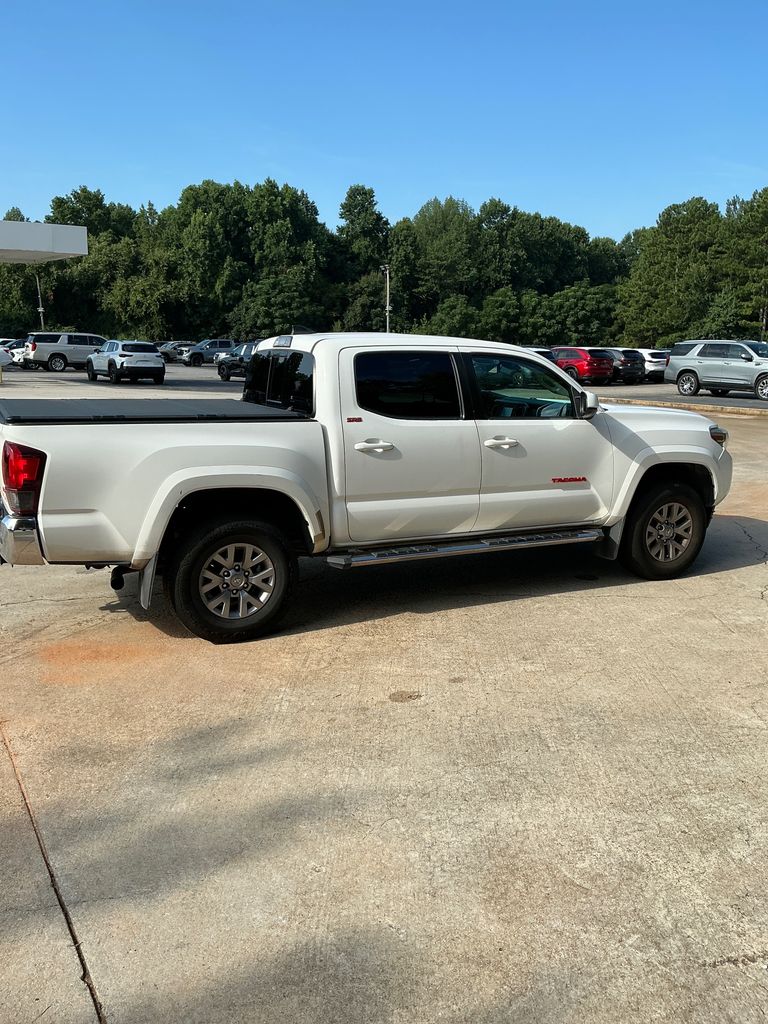 Used 2019 White Toyota SR5 image 3