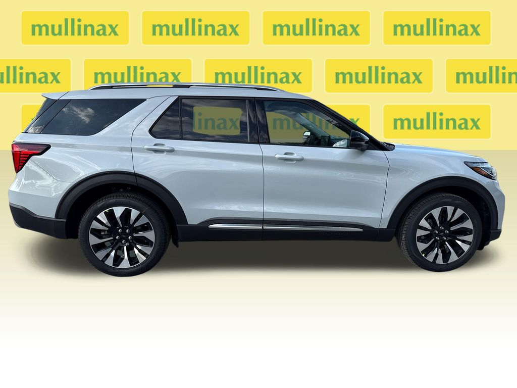 New 2026 White Ford Platinum image 16