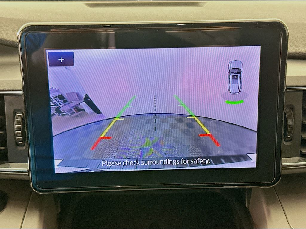 Thumbnail: 2021 Ford Explorer - 14