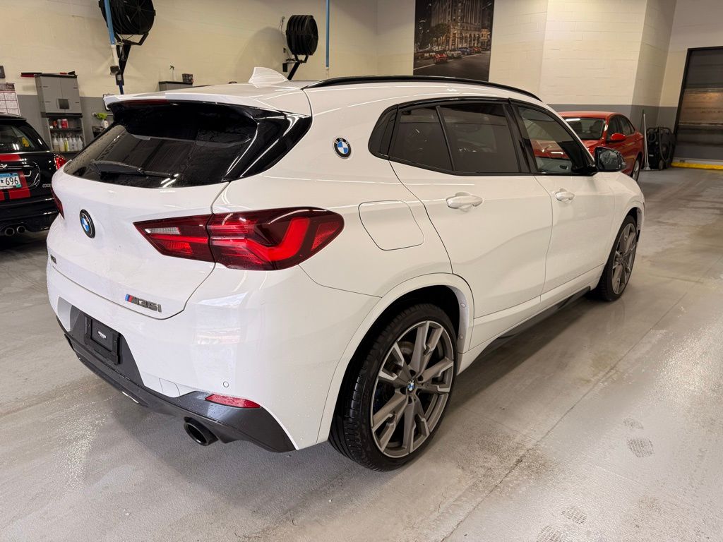 Thumbnail: 2022 BMW X2 - 6