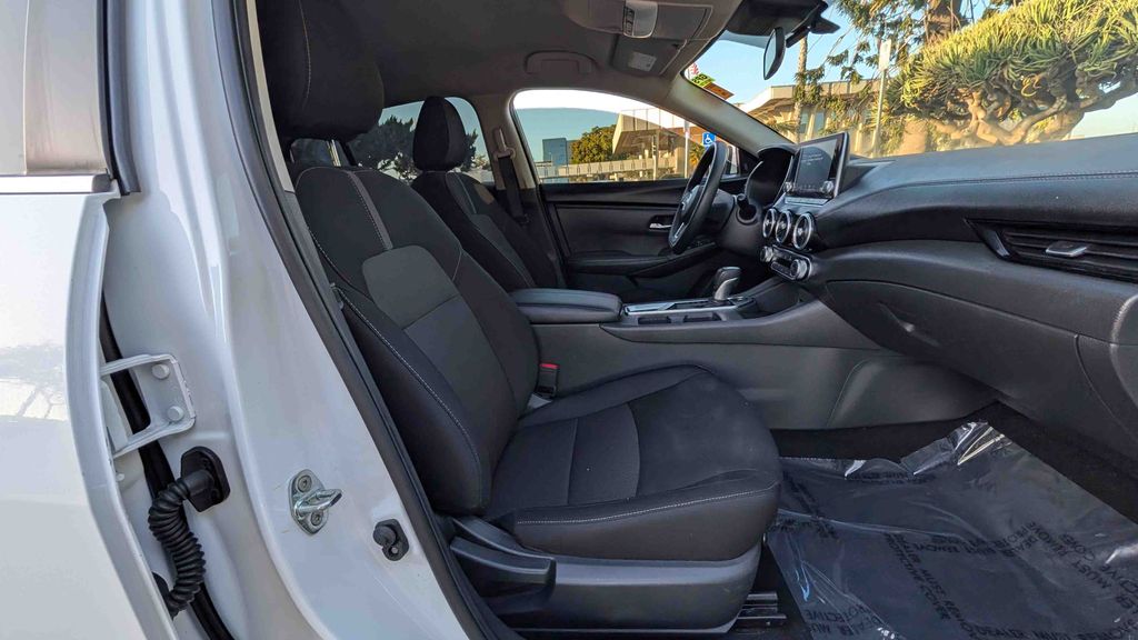 Used 2024 Nissan Sentra SV 4D Sedan