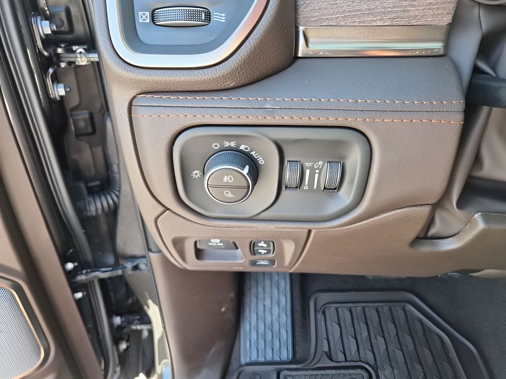 New 2026 Gray Ram Limited image 34