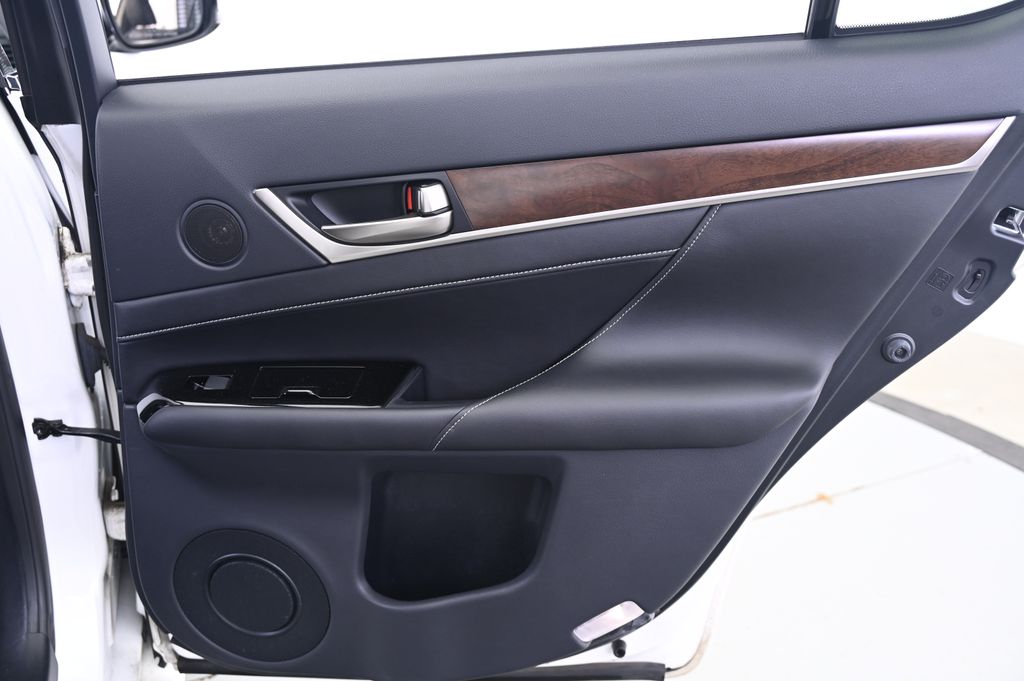 Thumbnail: 2013 Lexus GS - 16