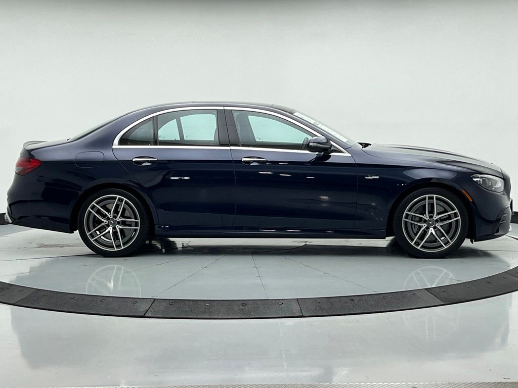 Thumbnail: 2022 Mercedes-Benz E-Class - 8