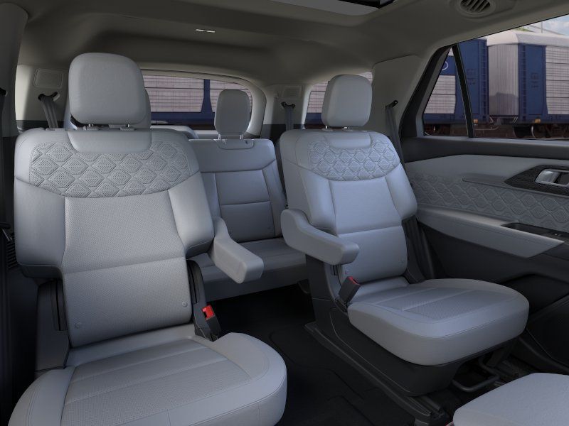 New 2026 White Ford Platinum image 15
