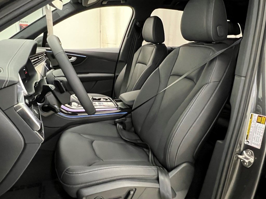 Thumbnail: 2026 Audi Q7 - 27