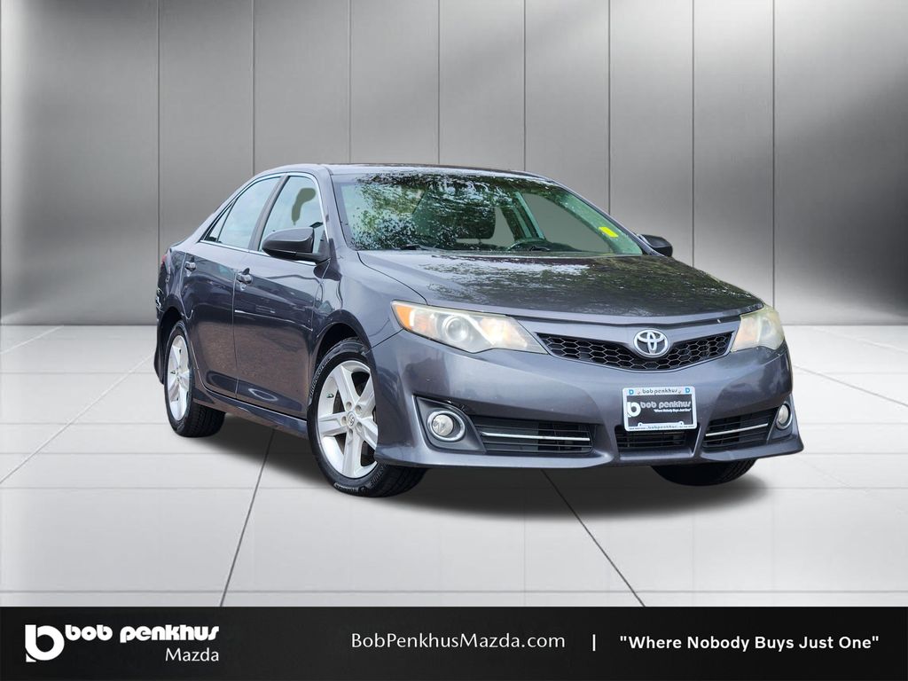 2014 Toyota Camry SE
