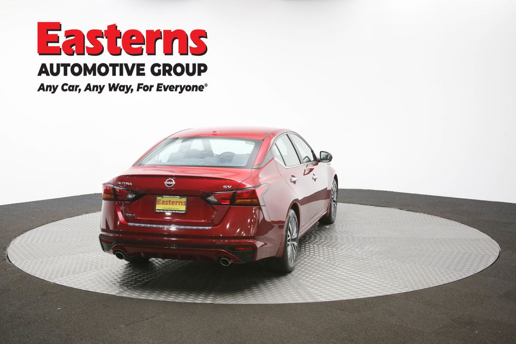 Used 2023 Red Nissan 2.5 SV image 37