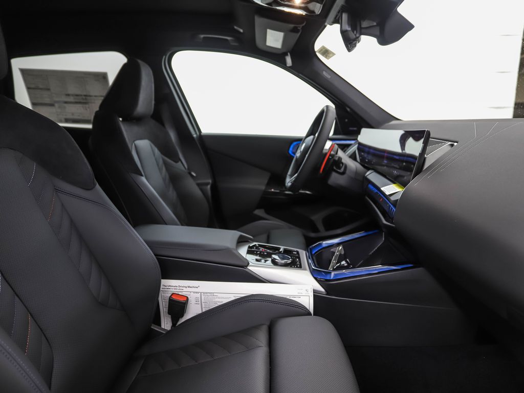 Thumbnail: 2025 BMW X3 - 31