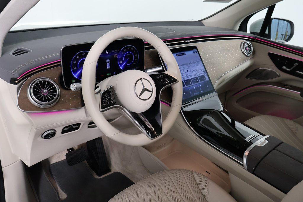 Thumbnail: 2023 Mercedes-Benz EQS - 7