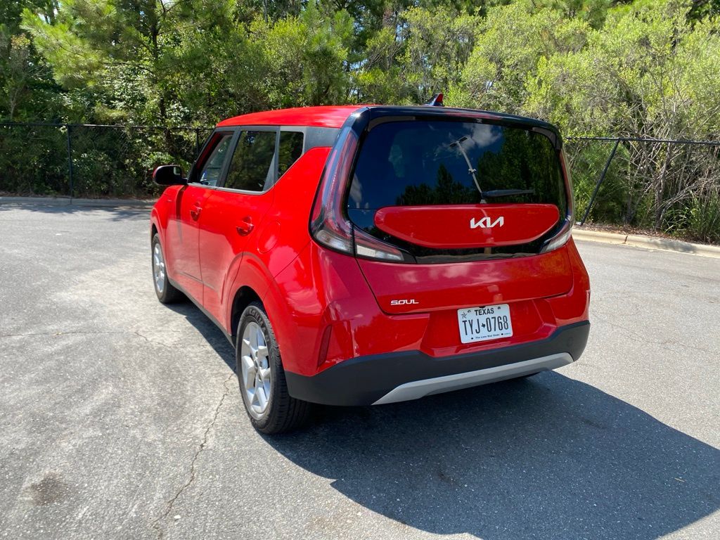 Certified Used 2024 Red Kia LX image 5