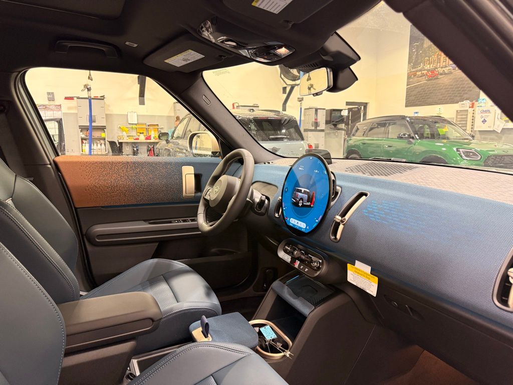 Thumbnail: 2025 MINI Cooper Countryman - 28