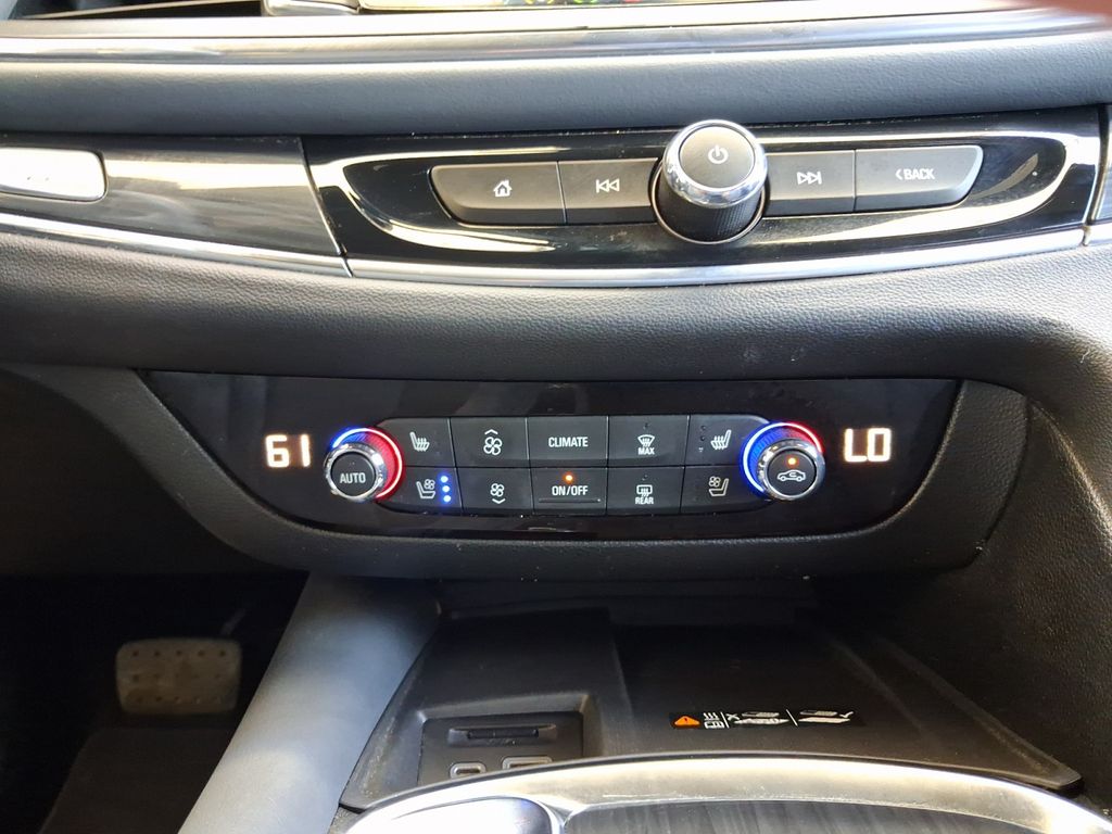 2024 Buick Enclave Premium - Photo 16