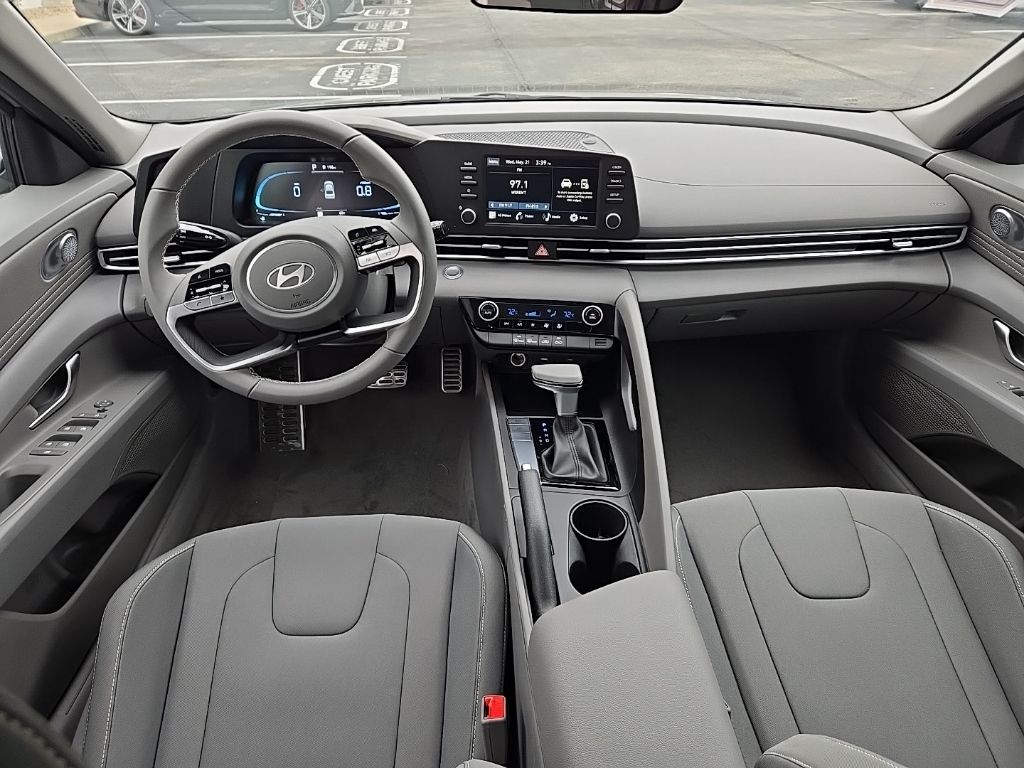2025 Hyundai Elantra Sport 25