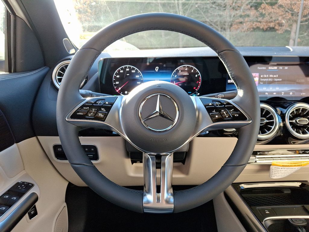 2025 Mercedes-Benz GLA 250 4MATIC 14