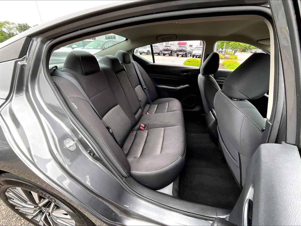 2024 Nissan Altima — photo 16