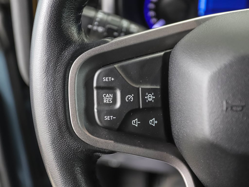 Thumbnail: 2022 Ford Bronco - 11