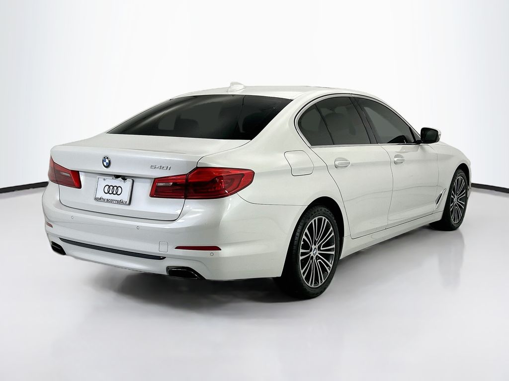 Used 2018 White BMW 540i image 5