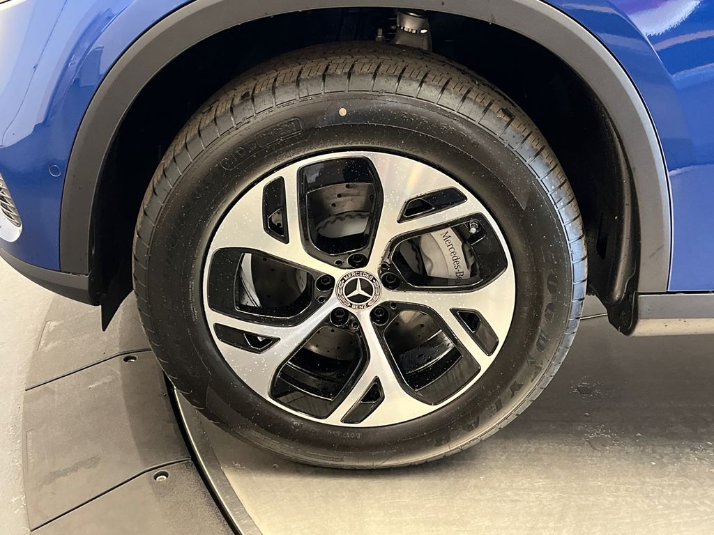 2025 Mercedes-Benz GLC 350 10