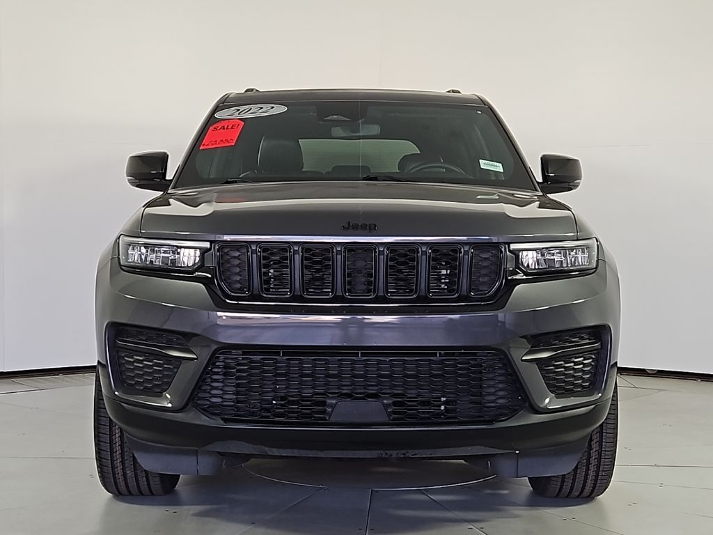 Thumbnail: 2022 Jeep Grand Cherokee - 3