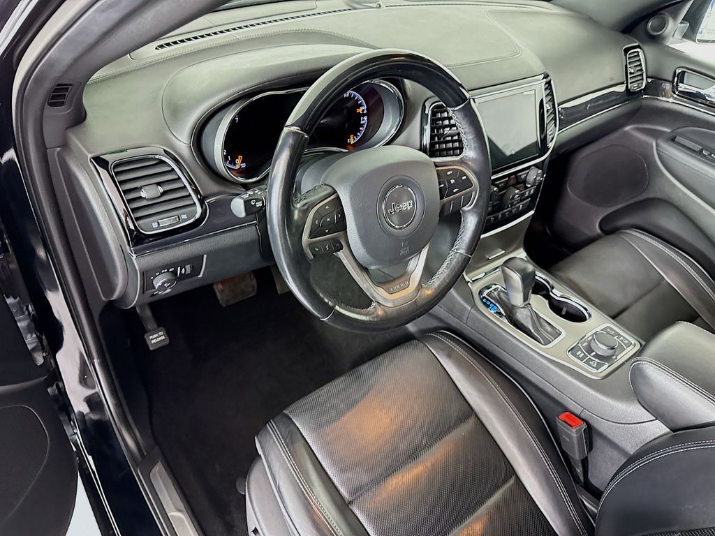 Thumbnail: 2020 Jeep Grand Cherokee - 9