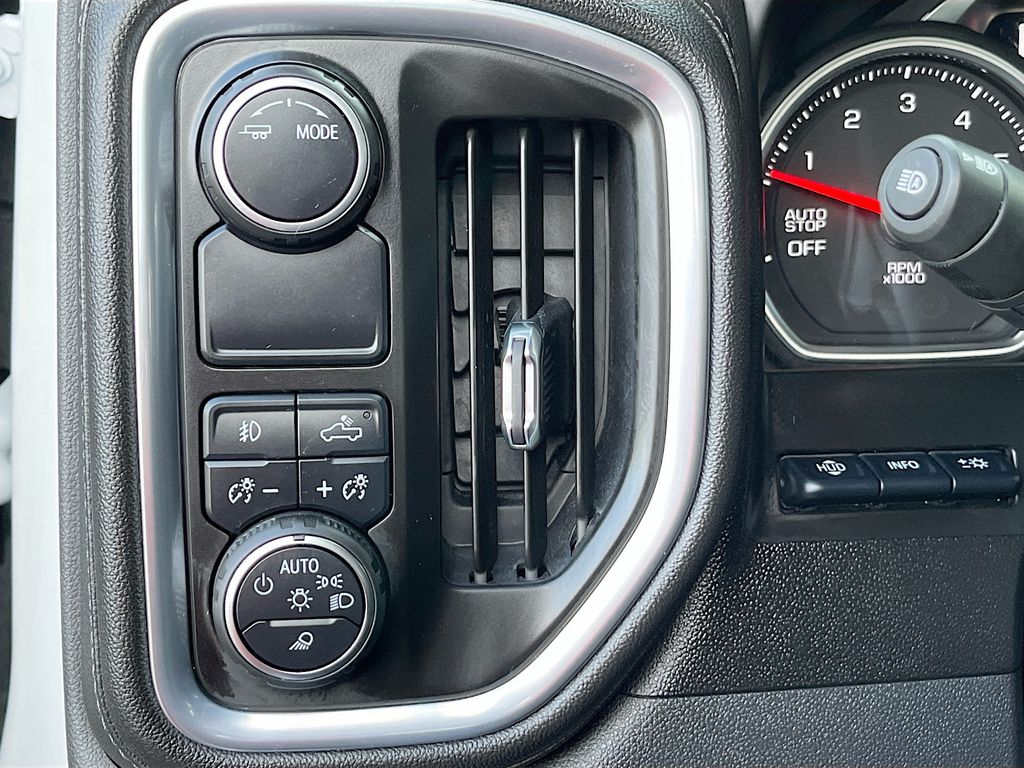 2022 Chevrolet Silverado 1500 Limited LTZ - Photo 10