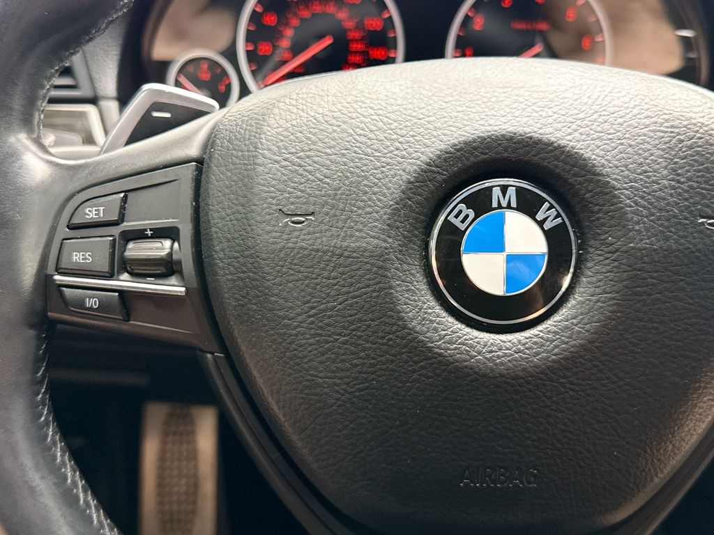 Thumbnail: 2013 BMW 5 Series - 11