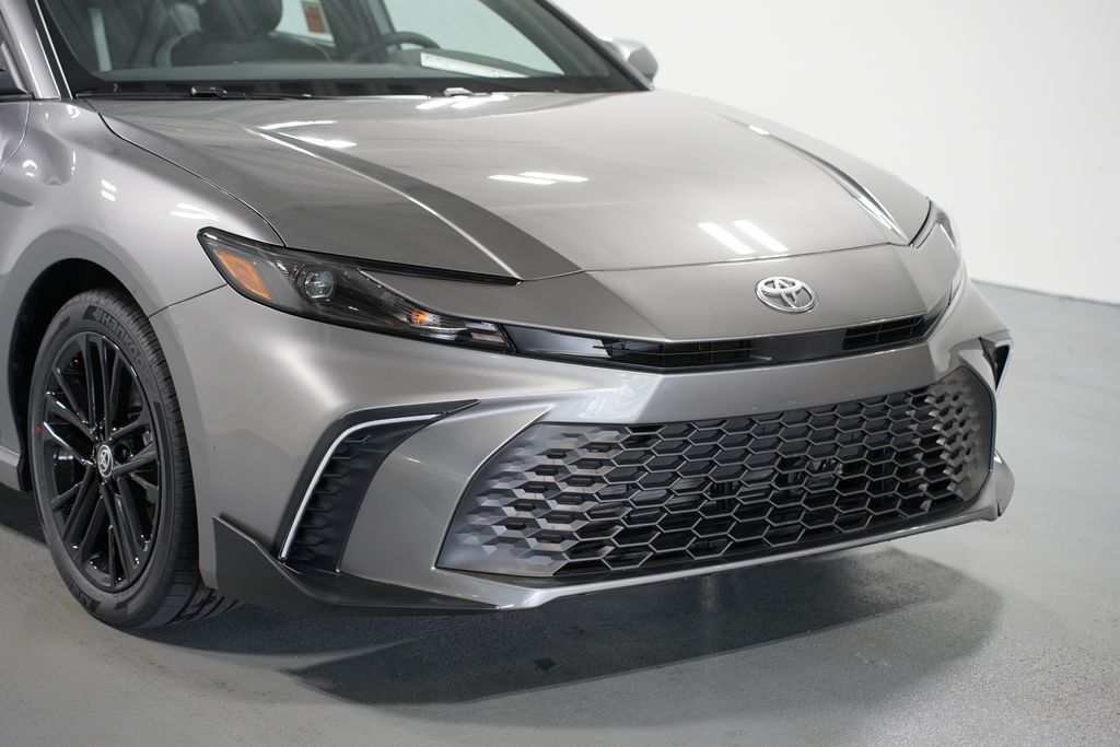 Thumbnail: 2025 Toyota Camry - 4