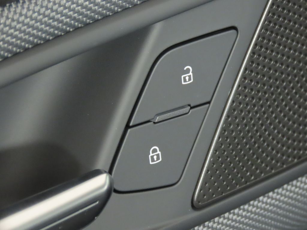 Thumbnail: 2026 Audi Q3 - 30