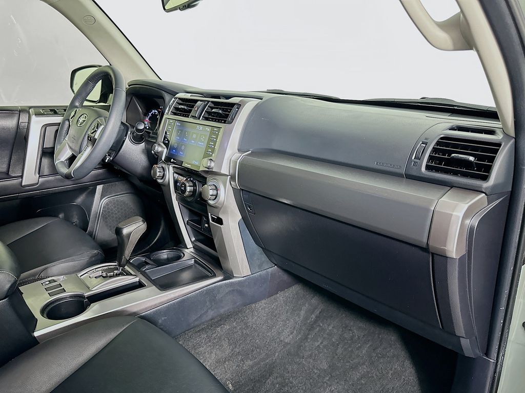 Thumbnail: 2023 Toyota 4Runner - 28