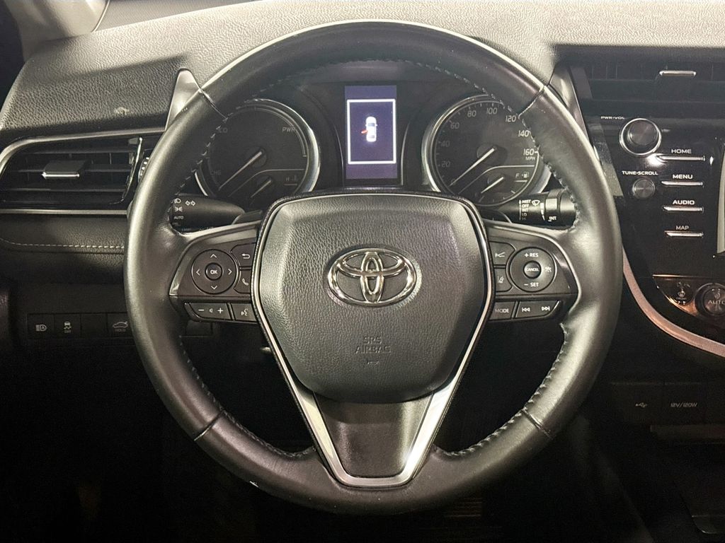 2020 Toyota Camry Hybrid SE