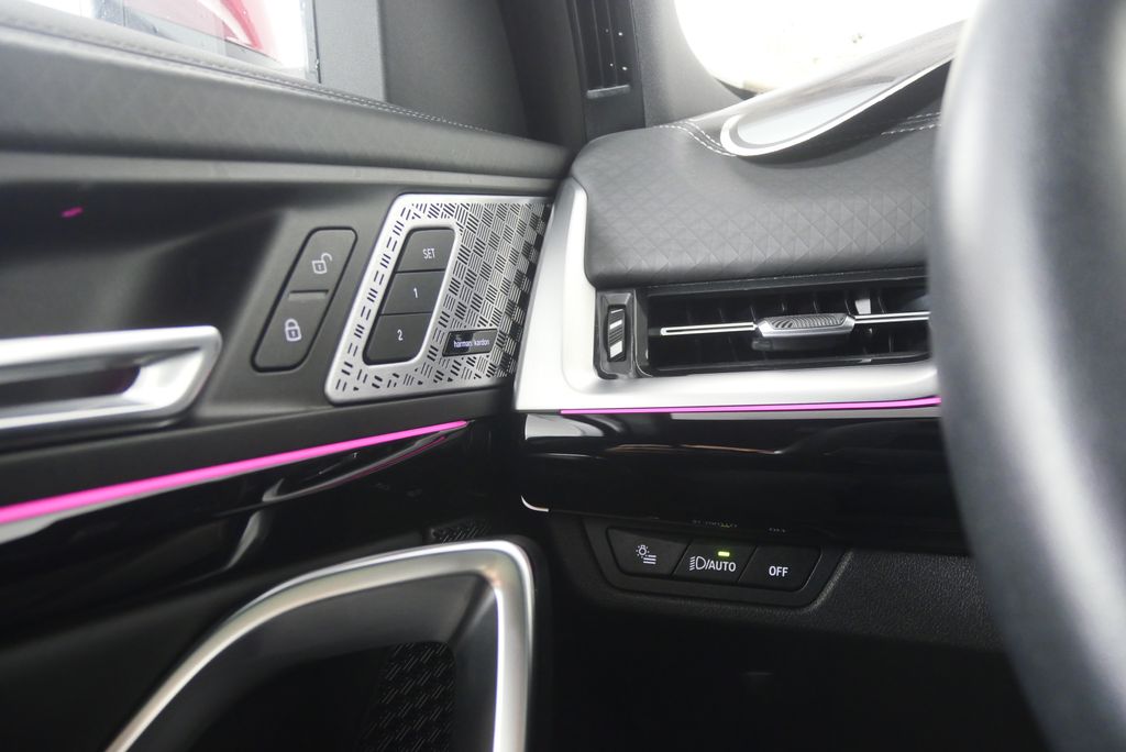 Thumbnail: 2024 BMW X2 - 20