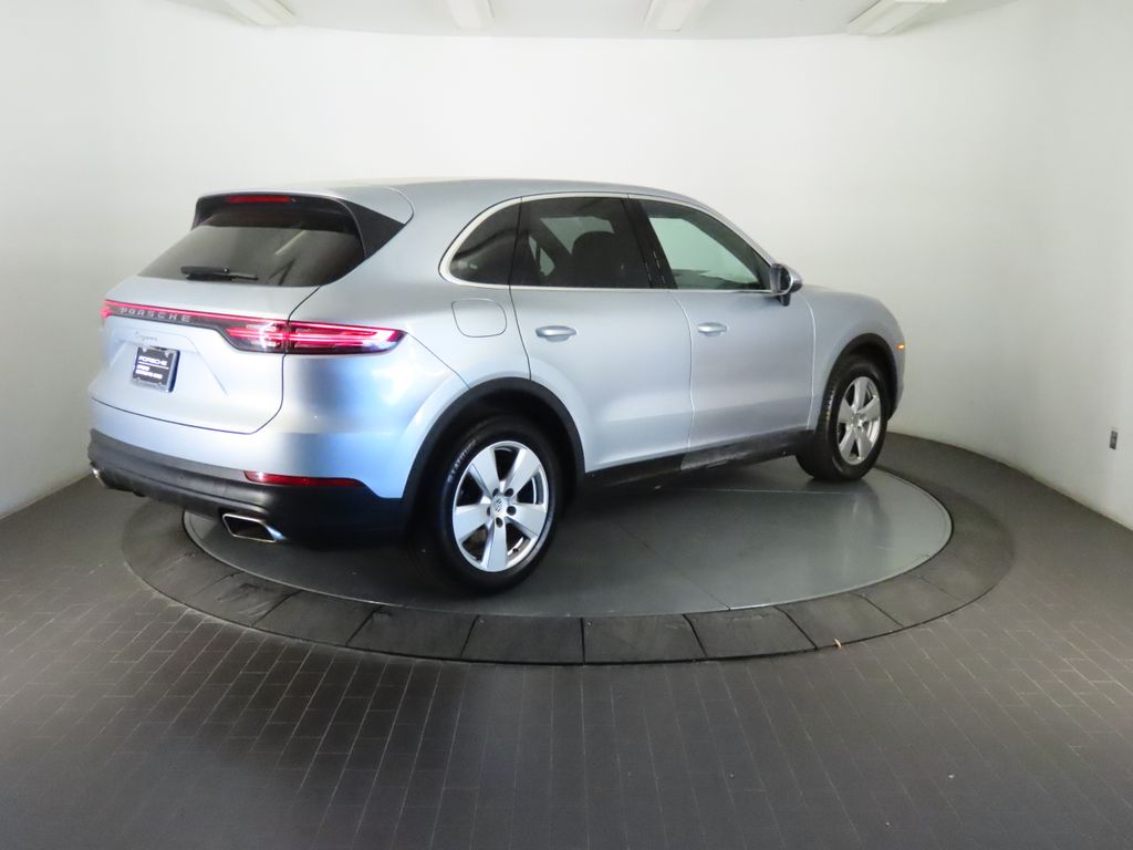 Thumbnail: 2023 Porsche Cayenne - 7