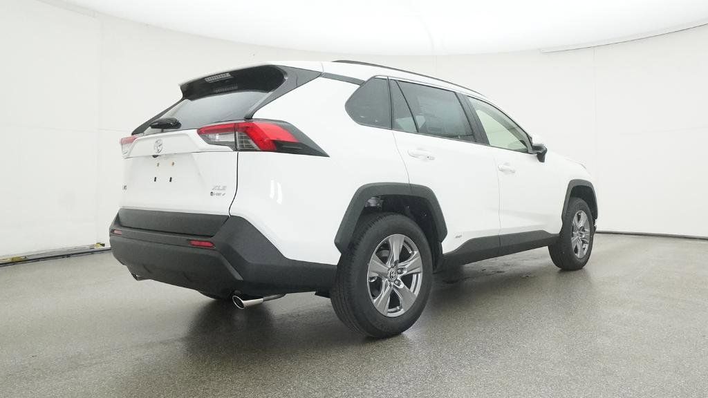 Thumbnail: 2025 Toyota RAV4 - 21