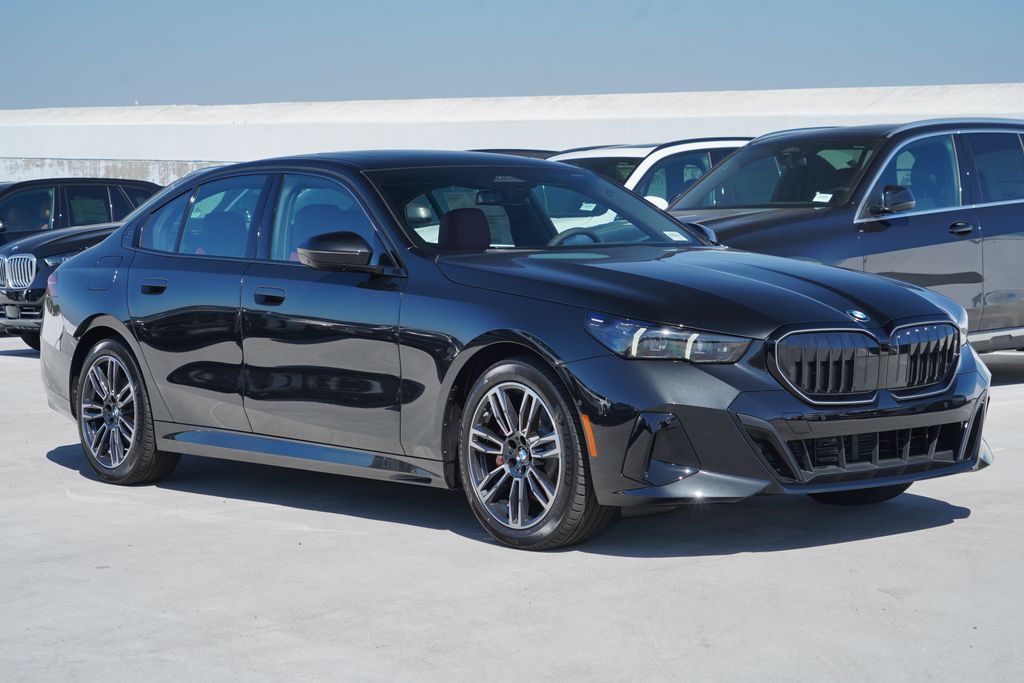 Thumbnail: 2027 BMW 5 Series - 3