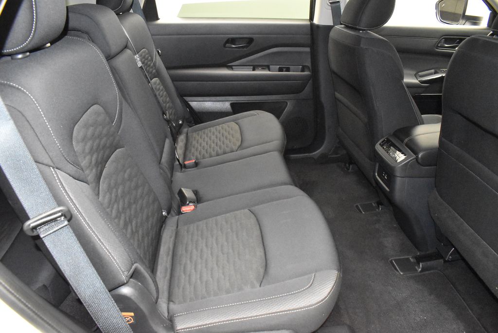 Thumbnail: 2025 Nissan Pathfinder - 28