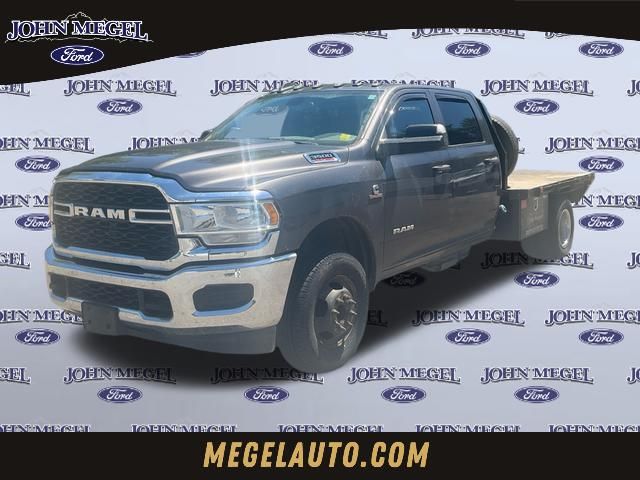 2022 RAM 3500 Chassis Tradesman Crew Cab DRW 4WD